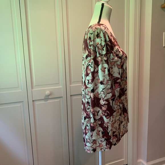 JM Patterned Blouse - Picture 4 of 5